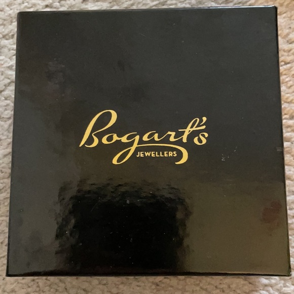 🛍️5 for $20🛍️ Assorted Earrings - Picture 3 of 3